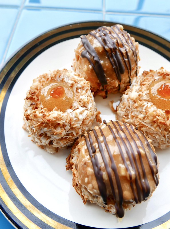 Box of Toasted Coconut Macaroons